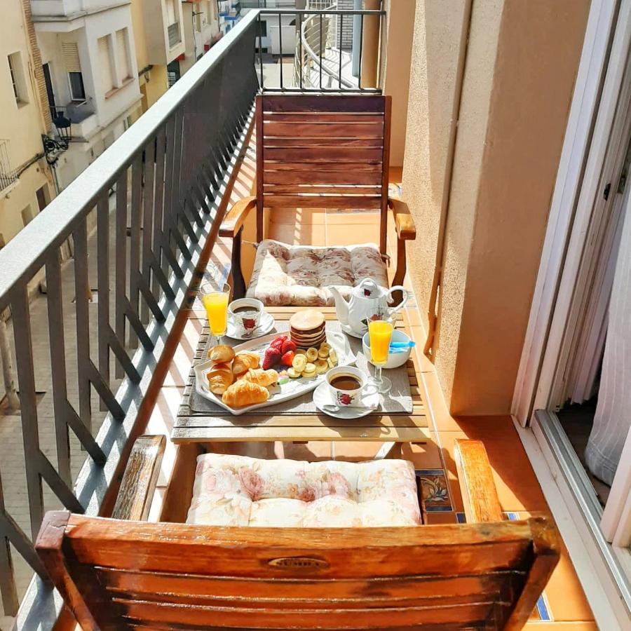 Gallimo Apartaments Амполья Экстерьер фото
